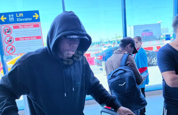 Blocat?! Ce se întâmplă cu transferul lui Clinton N'Jie la Rapid: „Sistemul e asaltat”