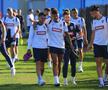 Mircea Lucescu i-a luat tare pe „tricolori” la antrenament: „Hai, prietenii mei, că n-am venit să stăm pe bancă!”