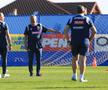 Mircea Lucescu i-a luat tare pe „tricolori” la antrenament: „Hai, prietenii mei, că n-am venit să stăm pe bancă!”