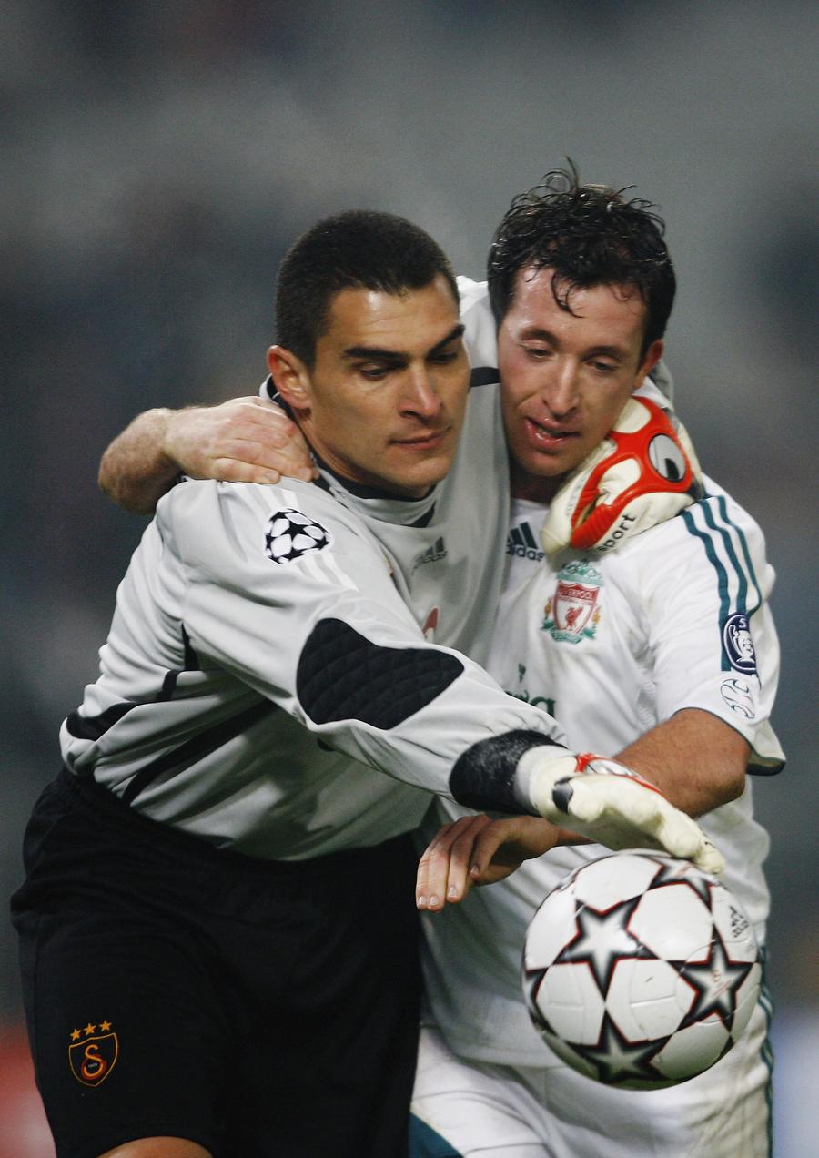 „El Turco”, zidul din Cali care a supraviețuit unei supradoze » Povestea incredibilă a lui Faryd Mondragon, recordmenul la Cupa Mondială, „executat” de Adrian Ilie: „Stai liniștit, că n-ai scăpat de mine”