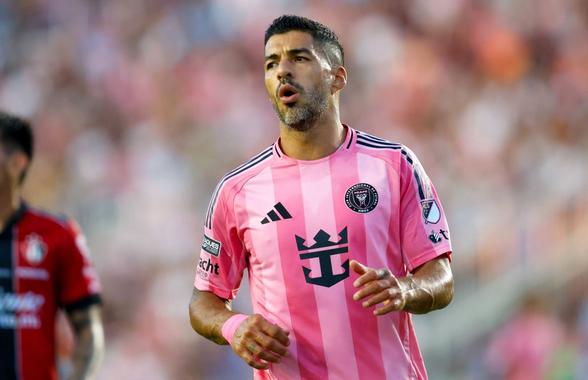 Luis Suarez a primit încă o suspendare drastică, după ce și-a scuipat adverasarul în față