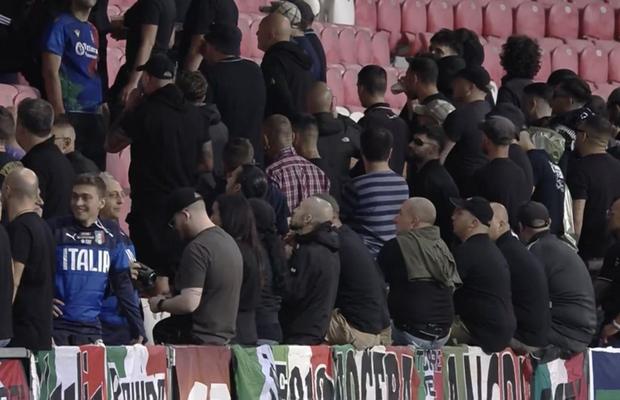Scandal la Debrecen! Fanii Italiei au boicotat imnul Israelului și au afișat pancarte de protest