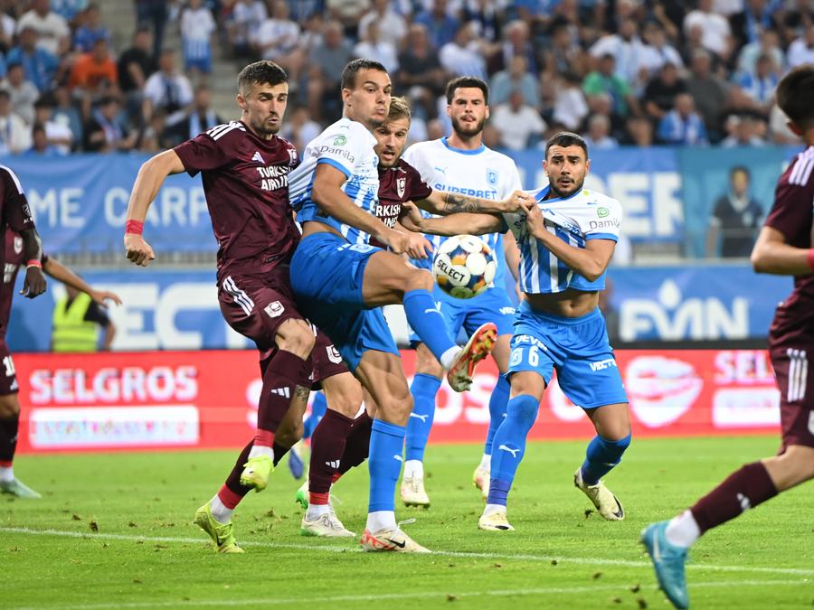Assad Al Hamlawi, autorul unui hattrick în U Craiova - Sarajevo Transfer la limită » Universitatea Craiova îl putea pierde pe Assad Al Hamlawi! Mirel Rădoi: „Și-a păstrat cuvântul”