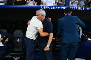 Mai iute ca Mourinho: cum și-a depășit Chivu fostul antrenor de la Inter! » Italienii îi dau însă și o bilă neagră