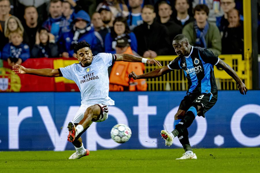 Aston Villa - Club Brugge Toate rezultatele din prima seară de Liga Campionilor: Răzvan Marin, erou pentru AEK, Chivu a cedat la limită cu Real Madrid » Haaland a reușit o „dublă” pentru City