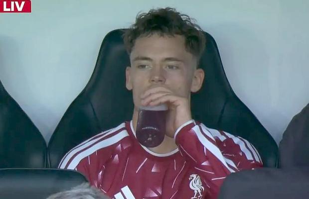 „Sucul-minune” a ajuns și în Premier League: de ce a devenit atât de căutată băutura care se găsește și la supermarket