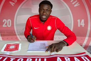 Rapid l-a transferat în ultima zi de mercato, apoi l-a trimis în Liga 2