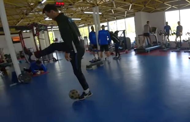 FCSB // VIDEO Bogdan Vintilă uimește în documentarul despre Gigi Becali » Cum a fost surprins în baza FCSB