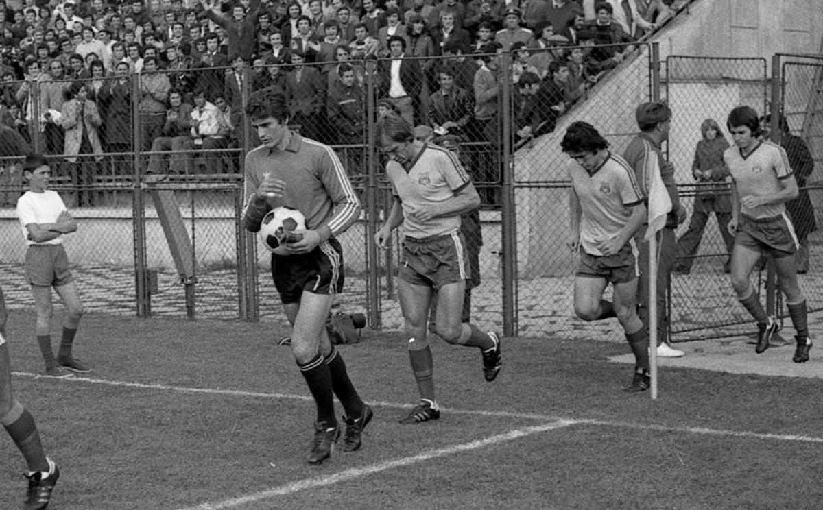 Vasile Iordache la 70 de ani » Supliment special al Gazetei, dedicat eroului de pe Wembley: 4 decenii de când a răpus Anglia!