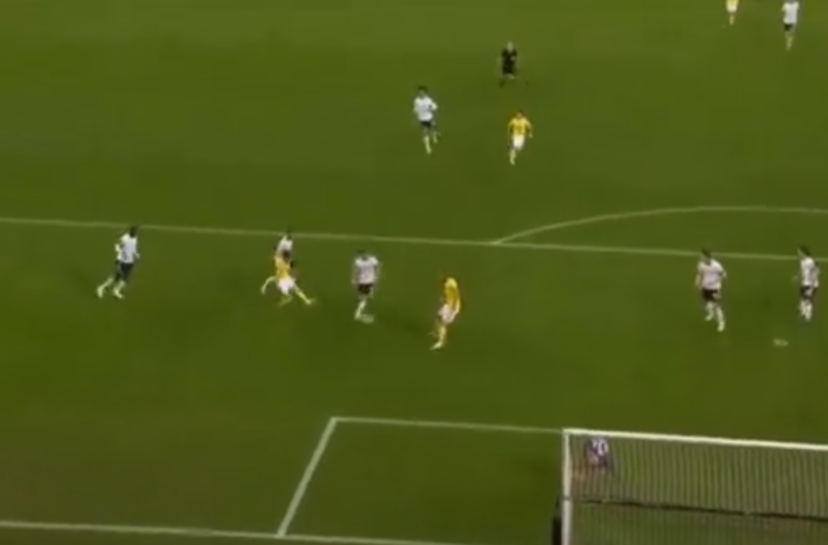 Ianis Hagi, elogiat de un rival după golul de la Hamburg: „Face exact ce ne obișnuise tatăl său!”