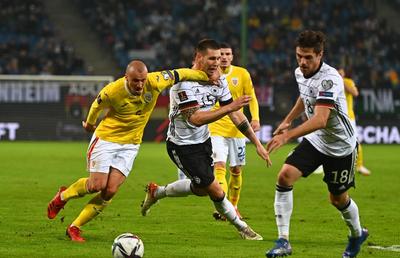 Germania - România 2-1 » Prestație de Mondial a „tricolorilor”! „Vulpoiul” Muller ne-a înfrânt, dar avem față de baraj