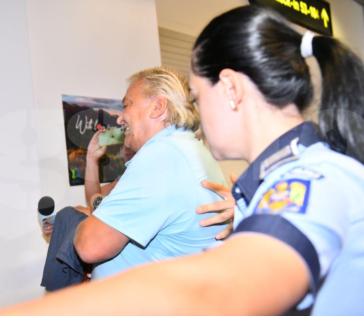 Sosire Dănuț Lupu. Fostul internațional a fost preluat de polițiști pe aeroportul din Otopeni