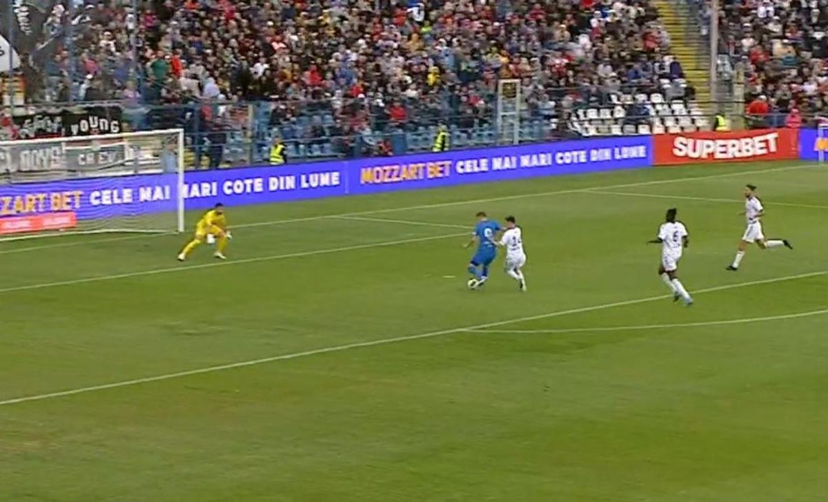 Farul a cerut penalty în deplasarea cu Oțelul / FOTO: Capturi TV @Orange Sport 1
