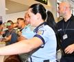 Sosire Dănuț Lupu. Fostul internațional a fost preluat de polițiști pe aeroportul din Otopeni (foto: Cristi Preda/GSP)
