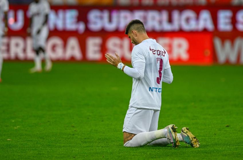 Fundașul israelian Ziv Morgan (23 de ani) a fost surprins rugându-se înaintea meciului pe care CFR Cluj îl dispută contra lui Dinamo, pe Arena Națională, în runda cu numărul 12 din Superligă.