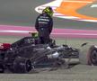 Mașinile Mercedes s-au acroșat la start, Hamilton a abandonat / Sursă foto: Twitter