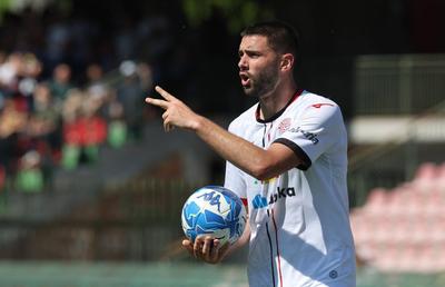 Suspendare-record în fotbal » Jucătorul acuzat de rasism și-a primit pedeapsa după aproape 3 luni