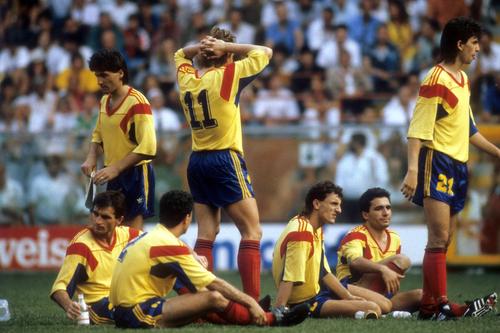 Dănuț Lupu, cu numărul 11, la CM din 1990. Foto: Imago