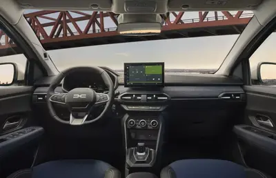 Modelele Dacia abia prezentate la Paris pot fi comandate în România » Cât costă