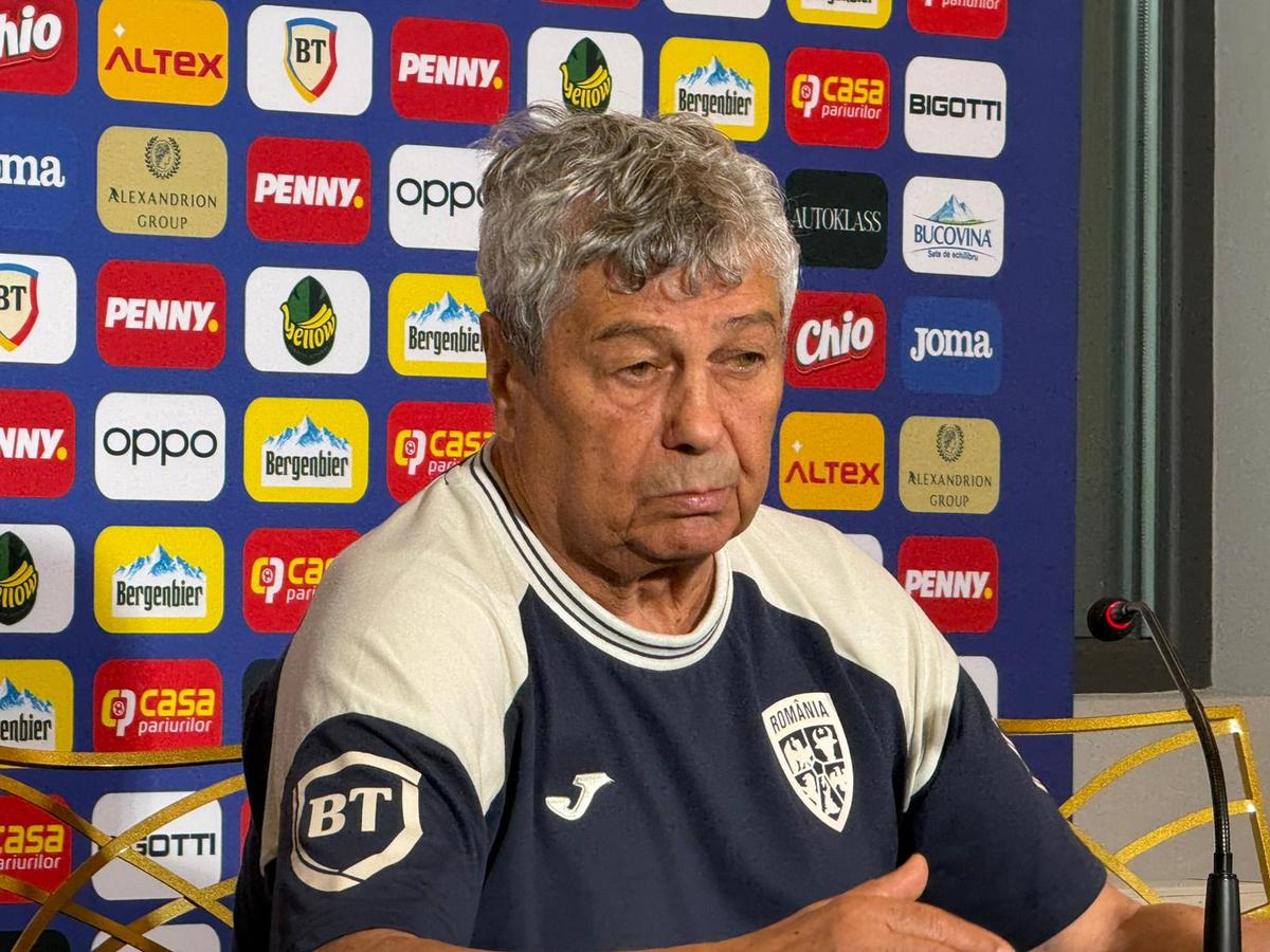 Mircea Lucescu și Ianis Hagi, conferința de presă premergătoare duelului România - Moldova. Foto: Sergiu Alexandru (GSP)