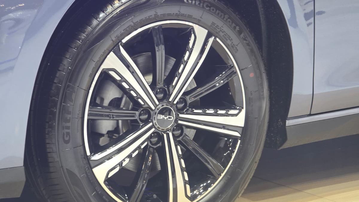 BYD SEAL 5 DM-i