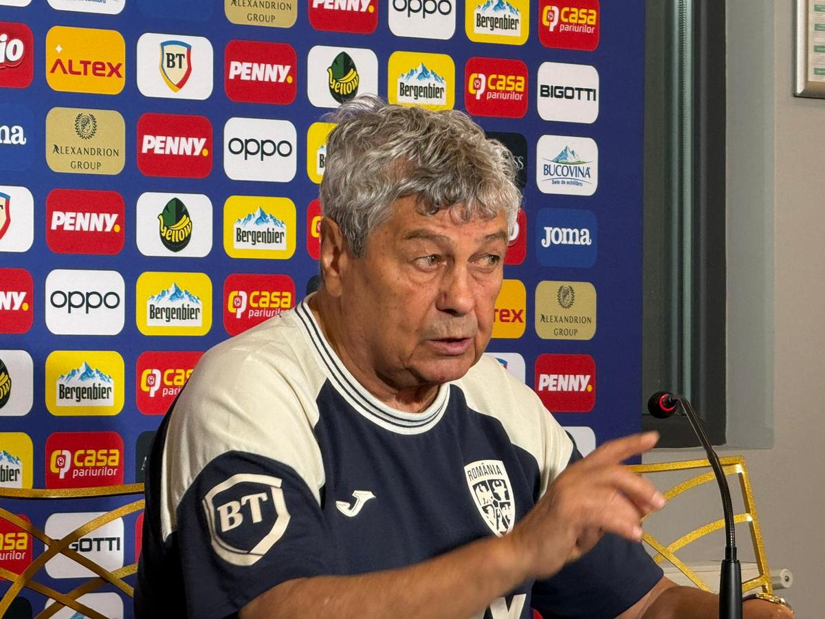 Mircea Lucescu și Ianis Hagi, conferința de presă premergătoare duelului România - Moldova. Foto: Sergiu Alexandru (GSP)