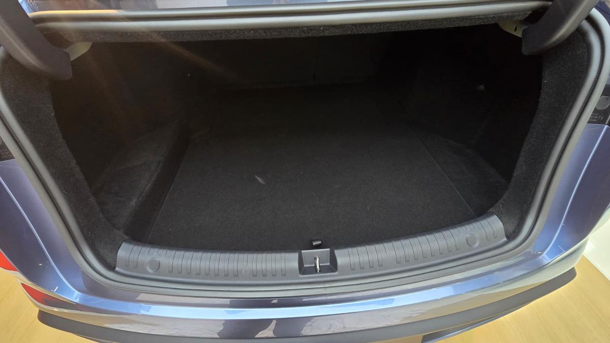 BYD SEAL 6 DM-i