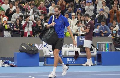 Fostul lider mondial cere o schimbare importantă în tenis, după incidentul lui Daniil Medvedev de la Beijing: „E singura modalitate de a opri acest lucru!”