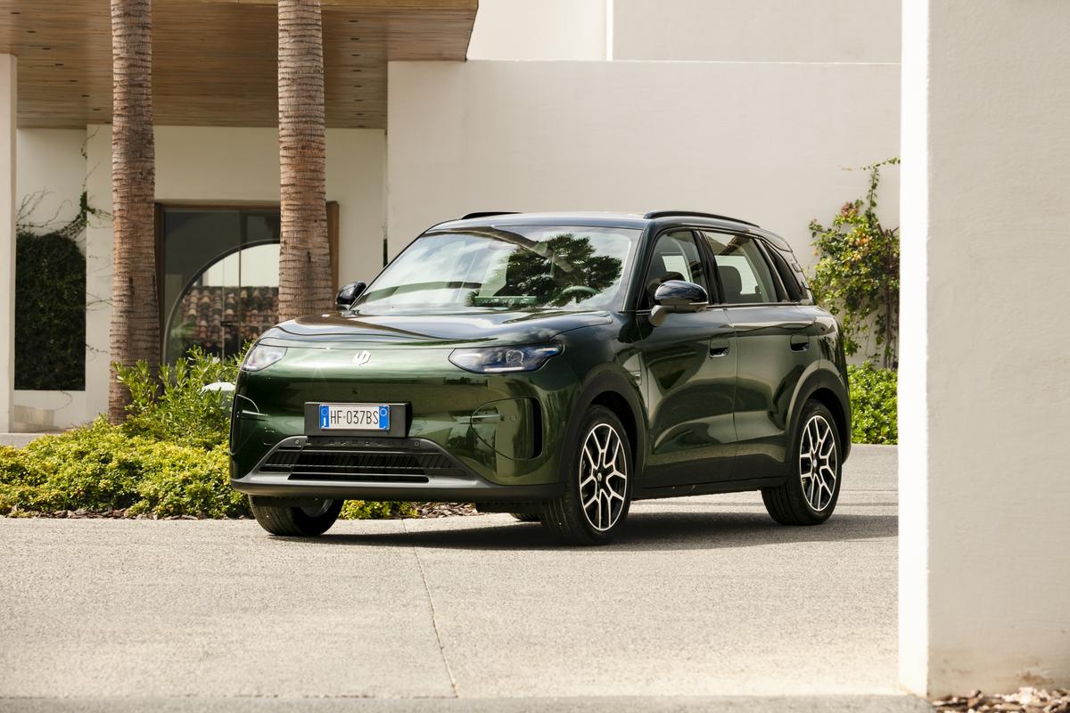 Surpriza chinezilor de la Salonul Auto București » Un nou model electric a intrat oficial pe piața din România