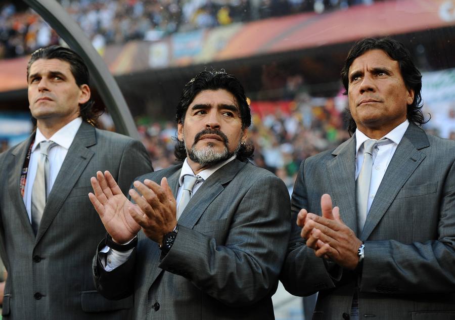 Scandal uriaș cu diplome false de antrenor » Fostul secund al lui Maradona este implicat