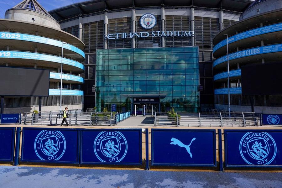 Manchester City riscă sancțiuni aspre pentru încălcarea reglementărilor financiare ale Premier League / Foto: Imago Premierul Marii Britanii, gata să dezvăluie toate contactele sale cu Manchester City, în urma presiunilor opoziției: „Am avut o singură întâlnire importantă”