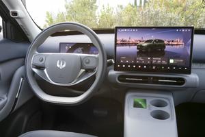 Surpriza chinezilor de la Salonul Auto București » Un nou model electric a intrat oficial pe piața din România