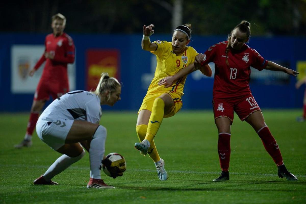 ROMÂNIA - LITUANIA 3-0 // FOTO+VIDEO Prima victorie în preliminariile EURO 2021 pentru naționala feminină