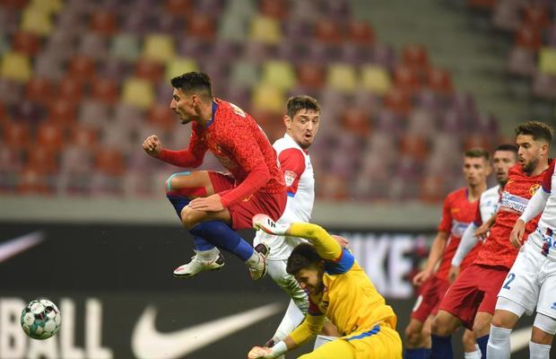 FCSB, sfătuită cum să-și rezolve marea problemă: „Din săptămâna premergătoare meciului el simte presiunea”