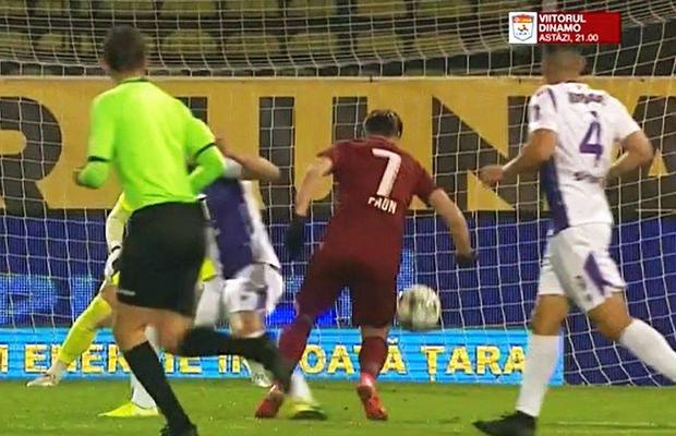 FOTO Horia Mladinovici, eroare gravă în startul partidei de la Pitești! Arbitrul le-a refuzat un penalty clar celor de la CFR