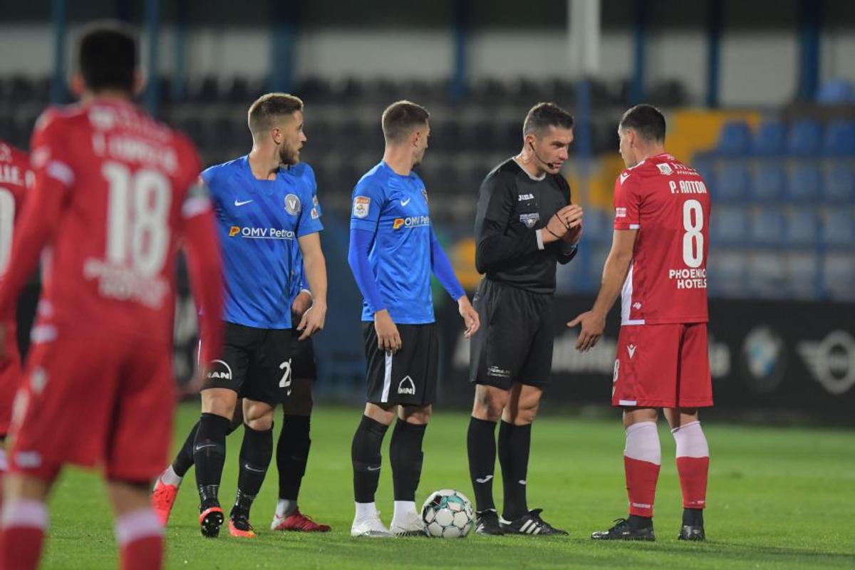 DINAMO. Situația e mai dramatică decât în primăvară » Cine ajută clubul cu bani, Contra, ținut în funcție de PCH, Cortacero e de negăsit