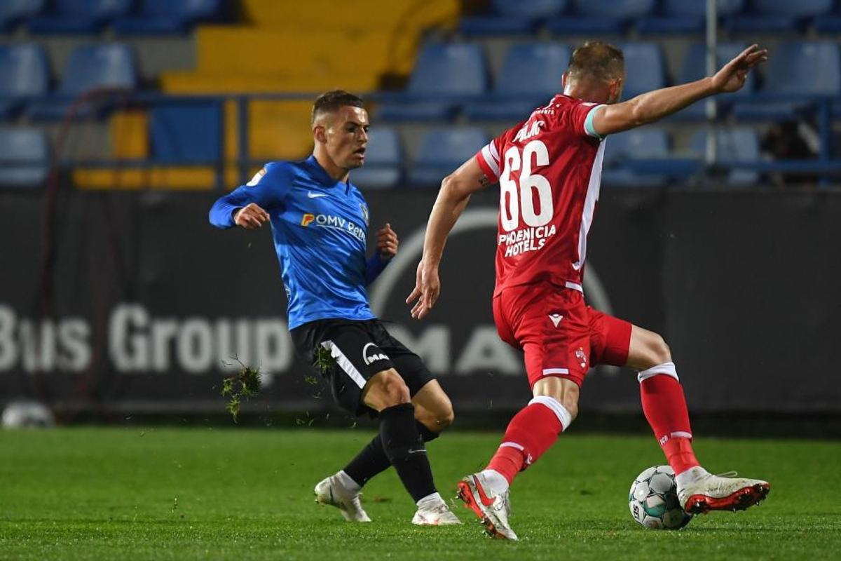 DINAMO. Fanii acționari din PCH, poezie pentru Cortacero: „La club n-avem nici de-o pâine, Pablo ne răspunde: «Mâine!»”