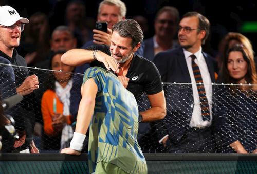 Patrick Mouratoglou (52 de ani), alăturat de o lună echipei lui Holger Rune (19 ani, 10 ATP), a vorbit despre primele impresii pe care i le-a lăsat tânărul danez și cum îl vede acum.