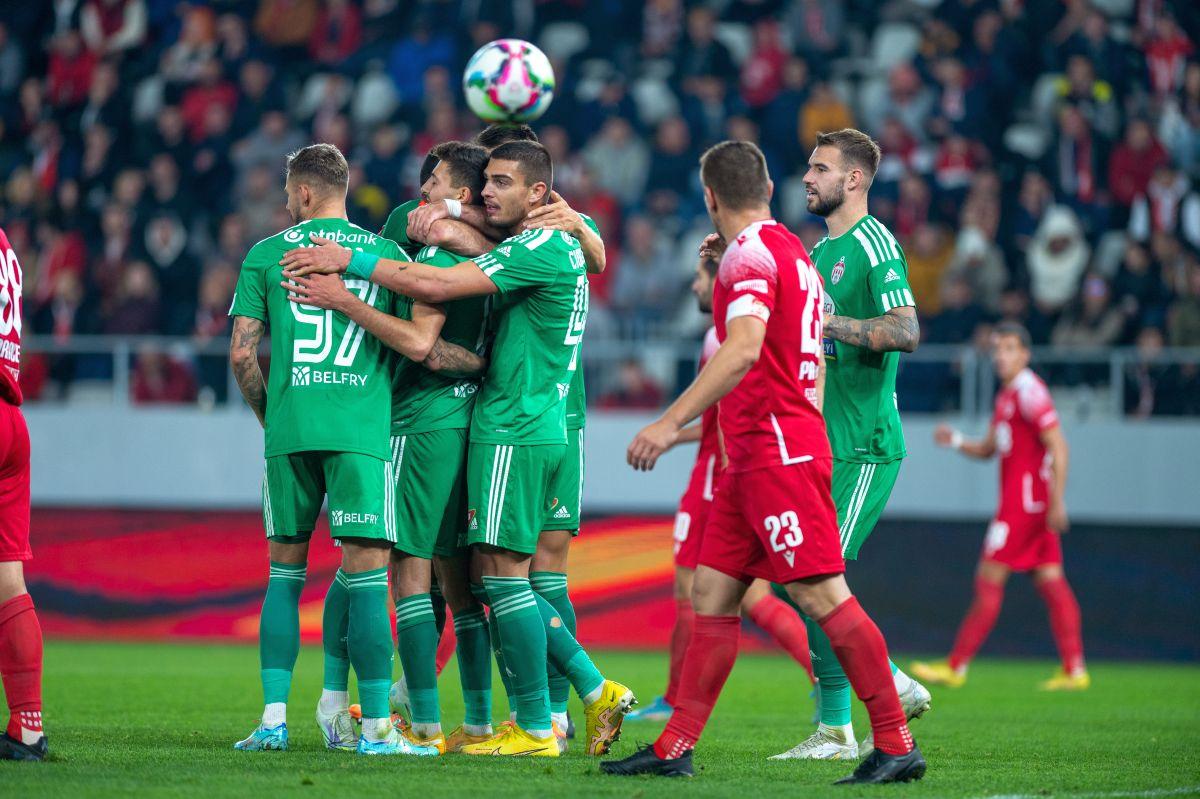Ultrașii lui Dinamo și-au dat în petic la meciul cu Sepsi » Scandări rasiste și xenofobe + au luat la țintă un adversar