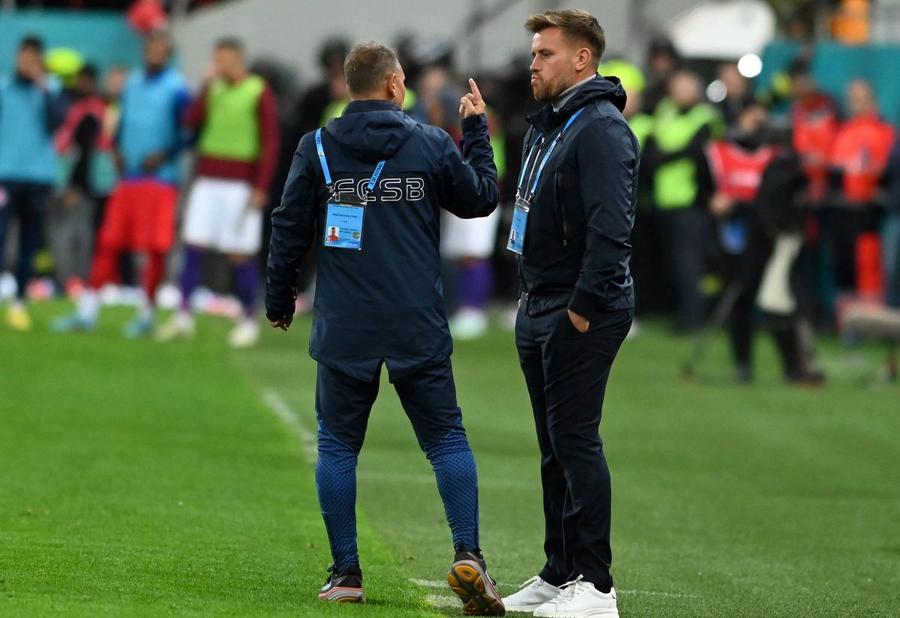 Pintilii şi Neubert au adus cea mai importantă victorie pentru FCSB în acest campionat, 3-1 cu Rapid / Sursă foto: Imago Images L-au lucrat pe Nick? Culise explozive la FCSB: cine l-ar fi trădat pe Nicolae Dică