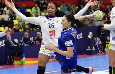 Eliza Buceschi cere un moment zero în handbalul românesc: „Trebuie să învățăm asta dacă vrem să mai contăm în handbal! Ne lipsește de la junioare!”