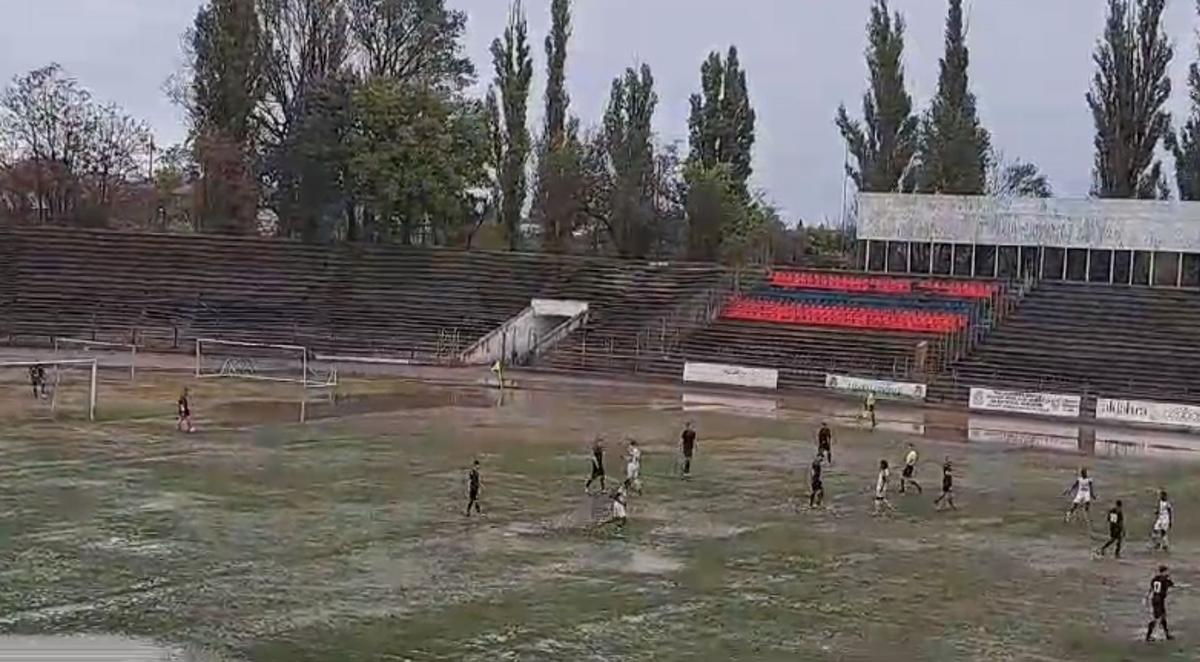 Petiție pentru modernizarea stadionului-ruină din România » Clubul nu mai suportă situația și cere ajutor
