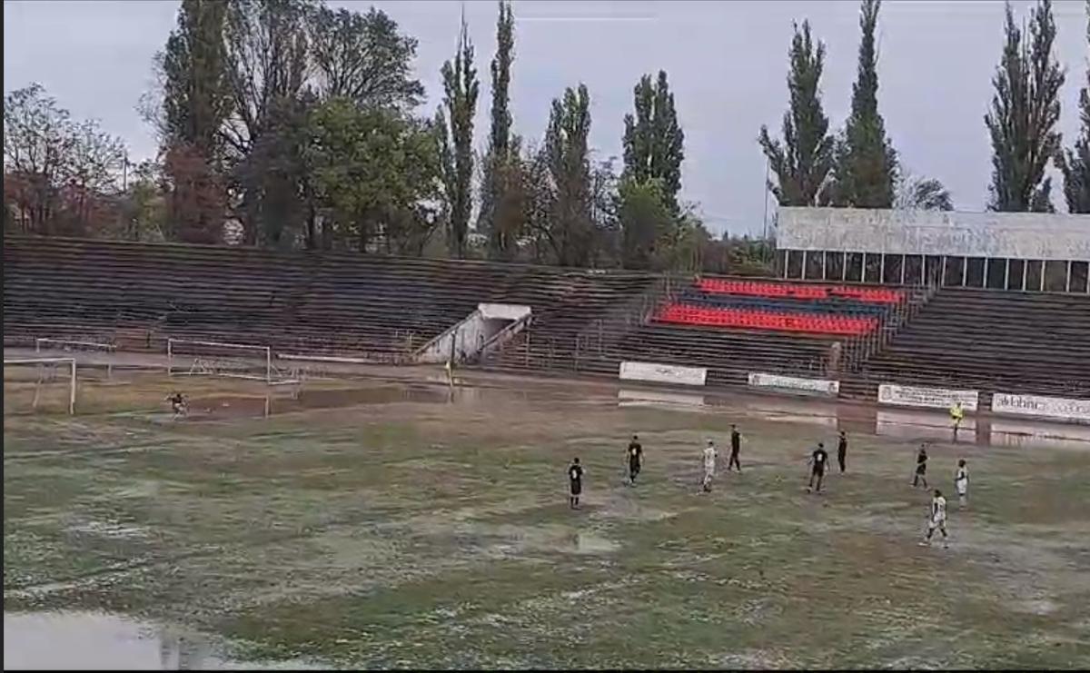 Petiție pentru modernizarea stadionului-ruină din România » Clubul nu mai suportă situația și cere ajutor