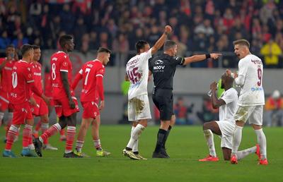 Verdictul specialistului după cea mai încinsă fază din Dinamo - CFR Cluj: „Am fost uimit de decizie”