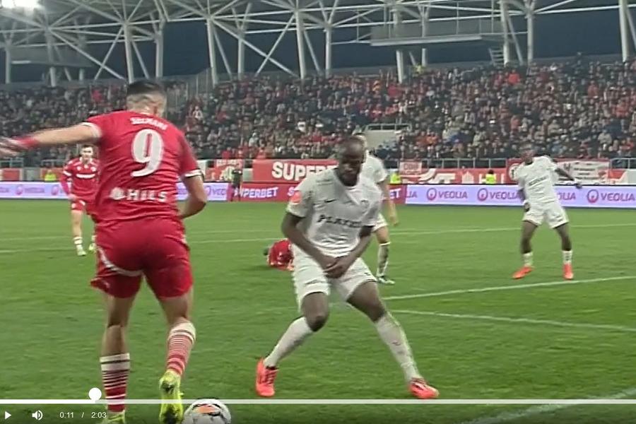 Verdictul specialistului după cea mai încinsă fază din Dinamo - CFR Cluj: „Am fost uimit de decizie”
