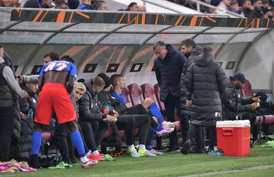 Jucătorul de la FCSB a stat accidentat până la finalul meciului: „Lipsește 5 săptămâni” + Cât absentează Tănase