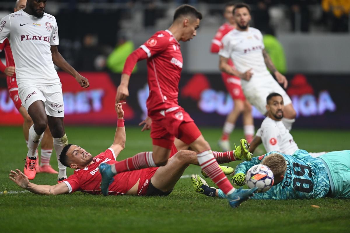 Dinamo - CFR Cluj, etapa #16 din Superliga