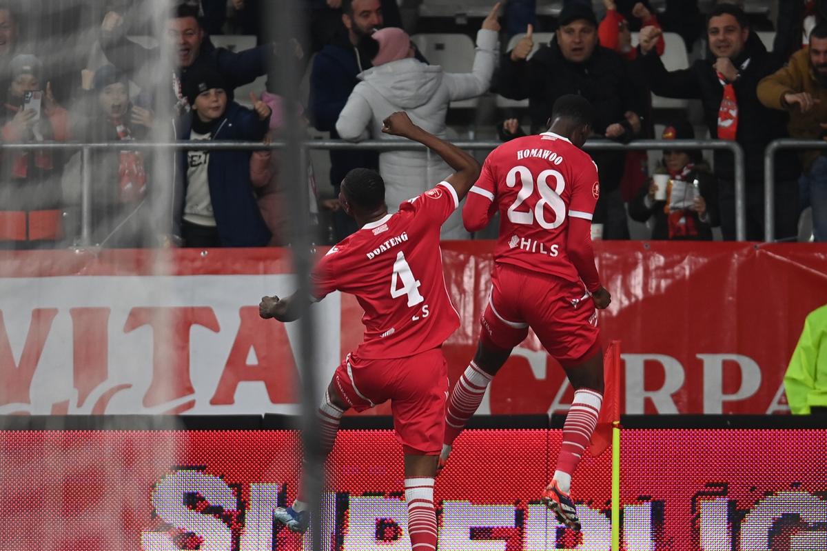 Dinamo - CFR Cluj, etapa #16 din Superliga