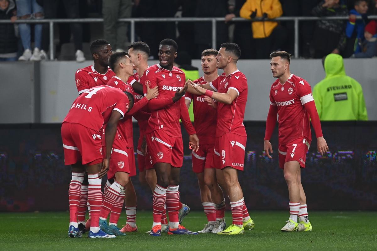 Fostul oficial al „câinilor” sesizează „o anomalie statistică” la Dinamo: „Dar când n-o să mai intre?”