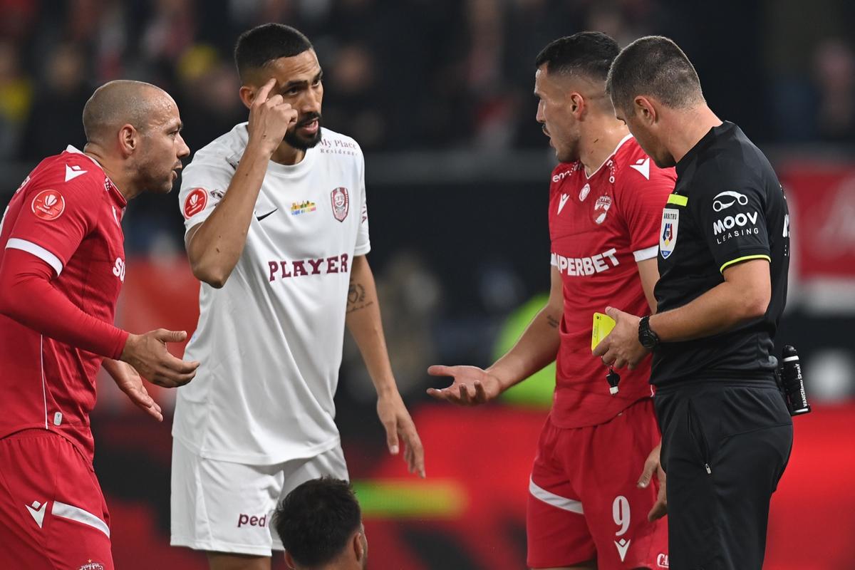 Dinamo - CFR Cluj, etapa #16 din Superliga